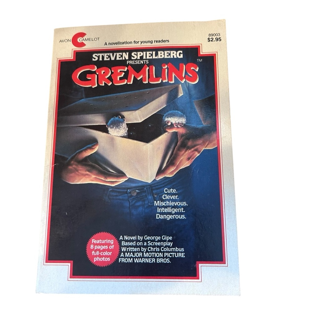 1984 Steven Spielberg Presents GREMLINS 1st Printing Ed Avon‎ Camelot Paperback